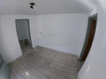 Alugar Casa / Padr&atilde;o em S&atilde;o Jos&eacute; do Rio Preto R$ 700,00 - Foto 19