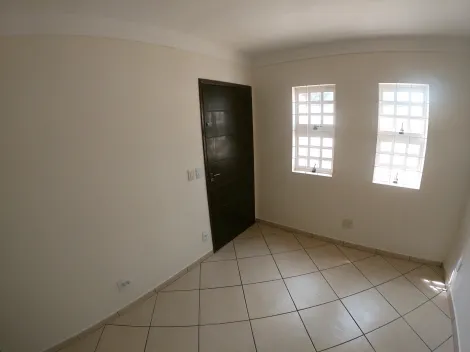 Alugar Casa / Padr&atilde;o em S&atilde;o Jos&eacute; do Rio Preto R$ 1.500,00 - Foto 3