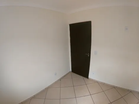 Alugar Casa / Padr&atilde;o em S&atilde;o Jos&eacute; do Rio Preto R$ 1.500,00 - Foto 8