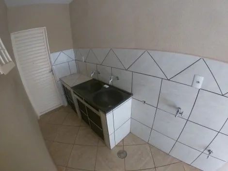 Alugar Casa / Padr&atilde;o em S&atilde;o Jos&eacute; do Rio Preto R$ 1.500,00 - Foto 14