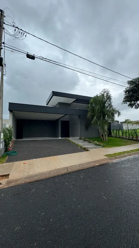 Casa / Condom&iacute;nio em Mirassol 