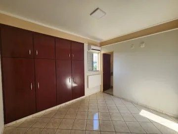 Alugar Apartamento / Padr&atilde;o em S&atilde;o Jos&eacute; do Rio Preto R$ 1.000,00 - Foto 4