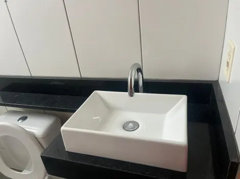 Alugar Apartamento / Padr&atilde;o em S&atilde;o Jos&eacute; do Rio Preto R$ 800,00 - Foto 7