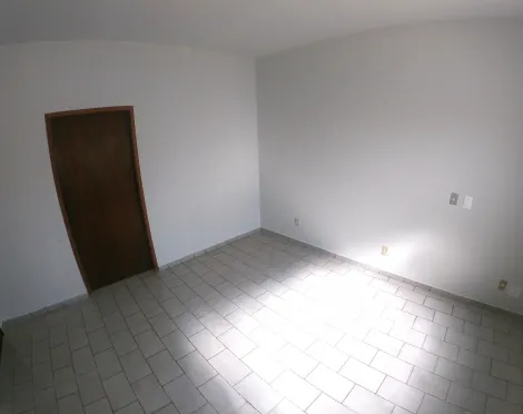 Alugar Casa / Padr&atilde;o em S&atilde;o Jos&eacute; do Rio Preto R$ 2.300,00 - Foto 2