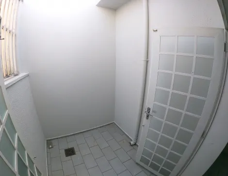 Alugar Casa / Padr&atilde;o em S&atilde;o Jos&eacute; do Rio Preto R$ 2.300,00 - Foto 6
