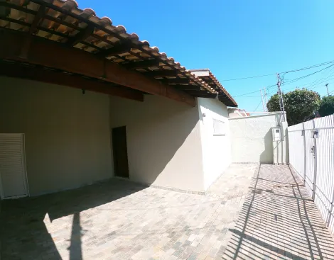 Alugar Casa / Padr&atilde;o em S&atilde;o Jos&eacute; do Rio Preto. apenas R$ 2.300,00