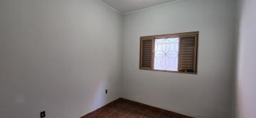 Alugar Casa / Padr&atilde;o em S&atilde;o Jos&eacute; do Rio Preto R$ 1.800,00 - Foto 4