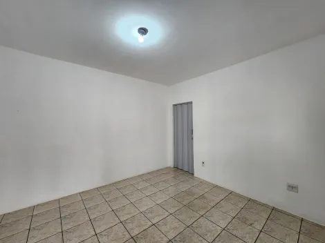 Alugar Casa / Padr&atilde;o em S&atilde;o Jos&eacute; do Rio Preto. apenas R$ 900,00