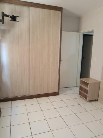 Alugar Apartamento / Padr&atilde;o em S&atilde;o Jos&eacute; do Rio Preto R$ 1.000,00 - Foto 5