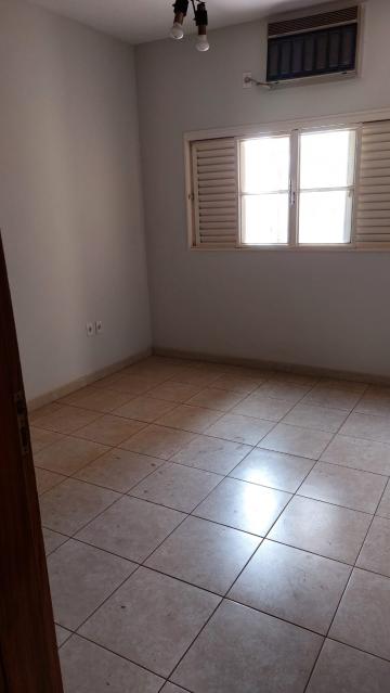 Comprar Casa / Padr&atilde;o em S&atilde;o Jos&eacute; do Rio Preto R$ 470.000,00 - Foto 13