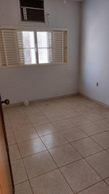 Comprar Casa / Padr&atilde;o em S&atilde;o Jos&eacute; do Rio Preto R$ 470.000,00 - Foto 14