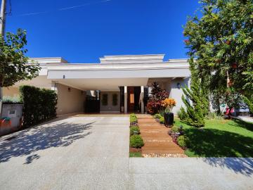Casa / Condom&iacute;nio em S&atilde;o Jos&eacute; do Rio Preto 