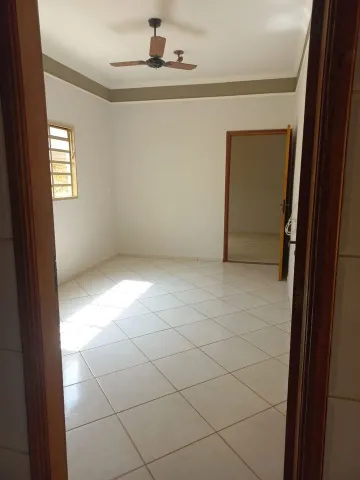 Comprar Casa / Padr&atilde;o em Mirassol R$ 500.000,00 - Foto 2