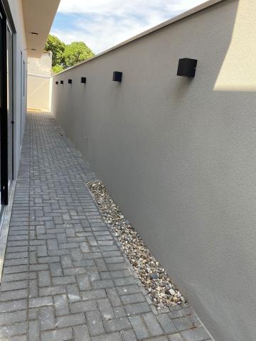 Comprar Casa / Padr&atilde;o em Mirassol R$ 420.000,00 - Foto 2