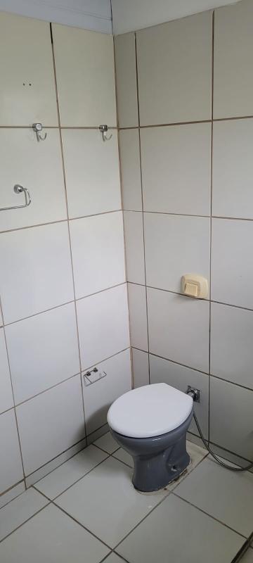 Alugar Comercial / Sala em S&atilde;o Jos&eacute; do Rio Preto R$ 500,00 - Foto 8