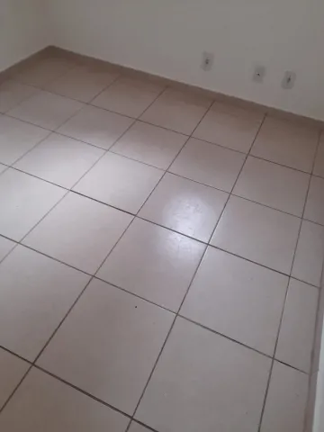 Alugar Apartamento / Padr&atilde;o em S&atilde;o Jos&eacute; do Rio Preto R$ 800,00 - Foto 10