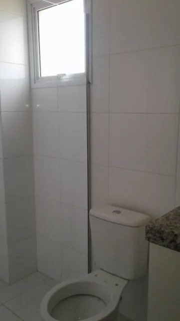 Alugar Apartamento / Padr&atilde;o em S&atilde;o Jos&eacute; do Rio Preto R$ 1.350,00 - Foto 14