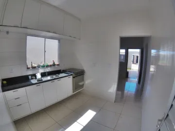 Alugar Casa / Padr&atilde;o em S&atilde;o Jos&eacute; do Rio Preto R$ 1.139,00 - Foto 6