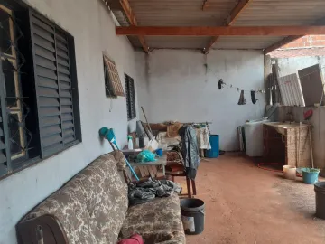 Comprar Casa / Padr&atilde;o em Mirassol R$ 120.000,00 - Foto 3