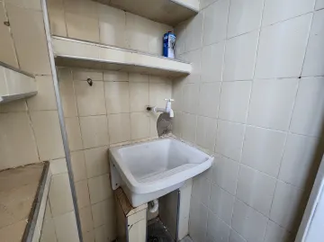 Alugar Apartamento / Padr&atilde;o em S&atilde;o Jos&eacute; do Rio Preto R$ 800,00 - Foto 5