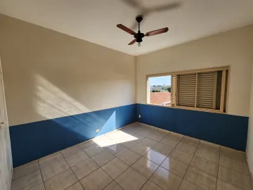Alugar Apartamento / Padr&atilde;o em S&atilde;o Jos&eacute; do Rio Preto R$ 800,00 - Foto 10