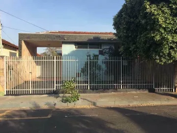 Alugar Casa / Padr&atilde;o em S&atilde;o Jos&eacute; do Rio Preto. apenas R$ 400.000,00