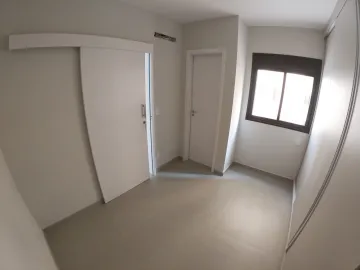 Alugar Apartamento / Padr&atilde;o em S&atilde;o Jos&eacute; do Rio Preto R$ 1.650,00 - Foto 11
