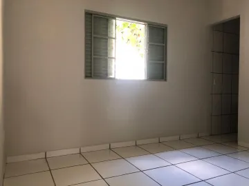 Alugar Casa / Padr&atilde;o em S&atilde;o Jos&eacute; do Rio Preto R$ 1.600,00 - Foto 3