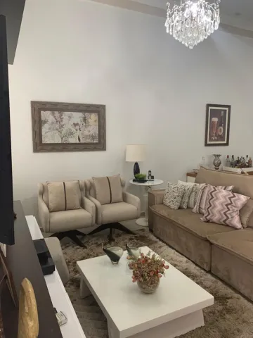 Alugar Casa / Condom&iacute;nio em S&atilde;o Jos&eacute; do Rio Preto. apenas R$ 1.100.000,00