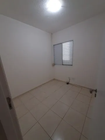 Alugar Casa / Condom&iacute;nio em S&atilde;o Jos&eacute; do Rio Preto R$ 1.800,00 - Foto 9