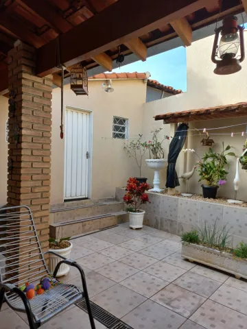 Comprar Casa / Padr&atilde;o em S&atilde;o Jos&eacute; do Rio Preto R$ 370.000,00 - Foto 5