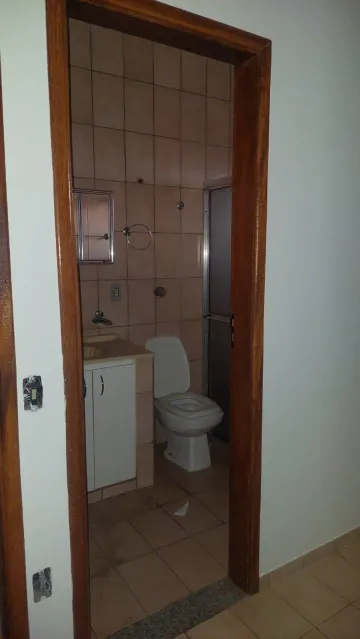 Alugar Casa / Padr&atilde;o em S&atilde;o Jos&eacute; do Rio Preto R$ 2.000,00 - Foto 8