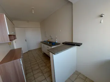 Alugar Apartamento / Padr&atilde;o em S&atilde;o Jos&eacute; do Rio Preto R$ 700,00 - Foto 6