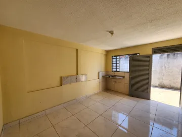 Alugar Casa / Padr&atilde;o em S&atilde;o Jos&eacute; do Rio Preto R$ 1.400,00 - Foto 3