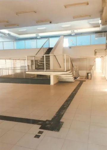Comercial / Pr&eacute;dio Inteiro em Pen&aacute;polis 