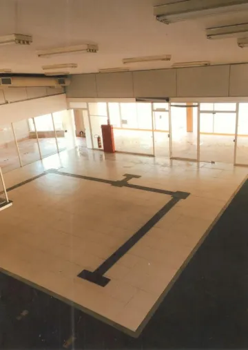 Alugar Comercial / Pr&eacute;dio Inteiro em Pen&aacute;polis R$ 15.000,00 - Foto 2
