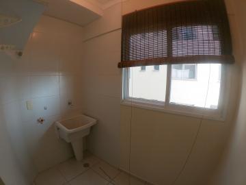 Alugar Apartamento / Padr&atilde;o em S&atilde;o Jos&eacute; do Rio Preto R$ 1.000,00 - Foto 8