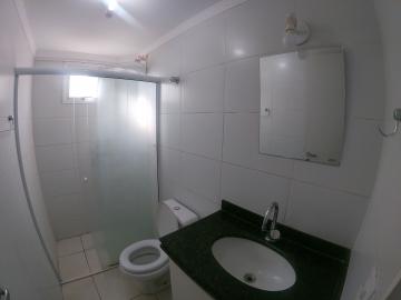 Alugar Apartamento / Padr&atilde;o em S&atilde;o Jos&eacute; do Rio Preto R$ 1.000,00 - Foto 12