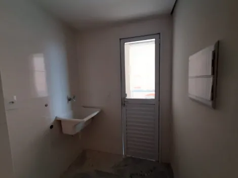 Alugar Apartamento / Padr&atilde;o em S&atilde;o Jos&eacute; do Rio Preto R$ 1.600,00 - Foto 3