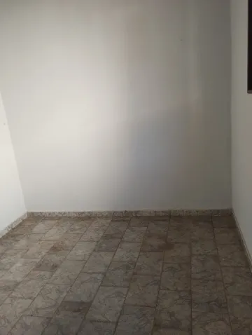 Alugar Casa / Padr&atilde;o em S&atilde;o Jos&eacute; do Rio Preto R$ 850,00 - Foto 5