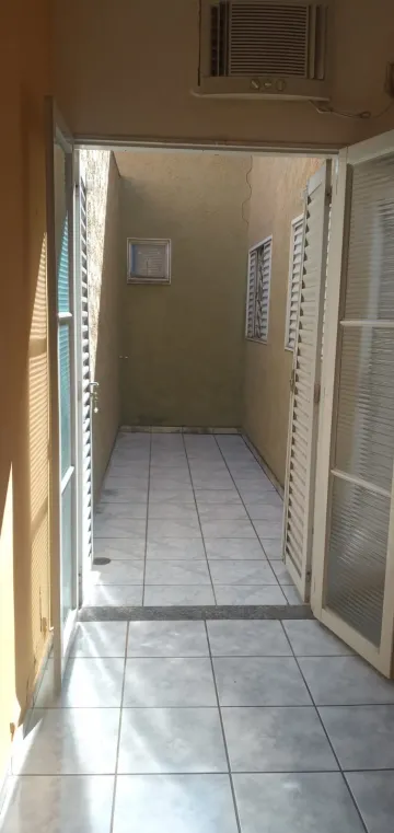Comprar Casa / Padr&atilde;o em S&atilde;o Jos&eacute; do Rio Preto R$ 430.000,00 - Foto 14