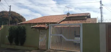 Alugar Casa / Padr&atilde;o em S&atilde;o Jos&eacute; do Rio Preto. apenas R$ 430.000,00