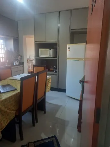 Comprar Apartamento / Padr&atilde;o em S&atilde;o Jos&eacute; do Rio Preto R$ 200.000,00 - Foto 3