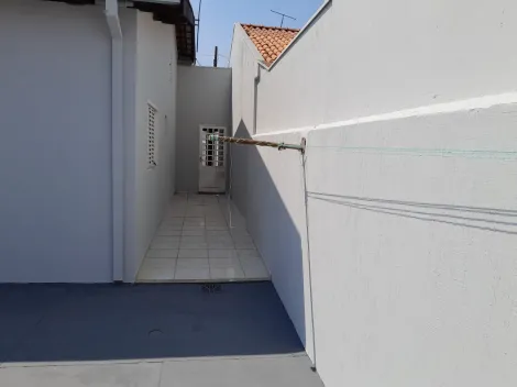 Alugar Casa / Padr&atilde;o em S&atilde;o Jos&eacute; do Rio Preto R$ 1.500,00 - Foto 8