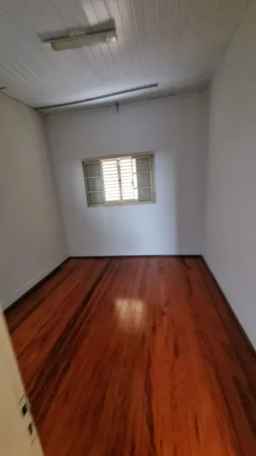 Alugar Comercial / Casa Comercial em S&atilde;o Jos&eacute; do Rio Preto R$ 2.300,00 - Foto 4
