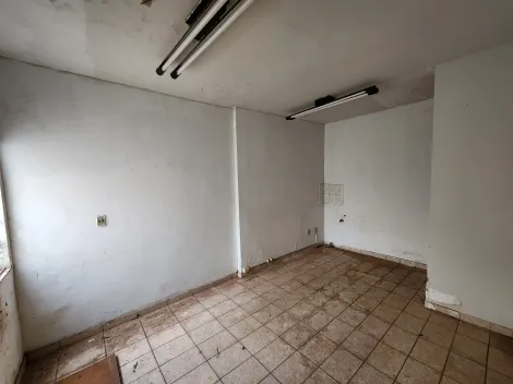 Alugar Comercial / Casa Comercial em S&atilde;o Jos&eacute; do Rio Preto R$ 1.300,00 - Foto 6