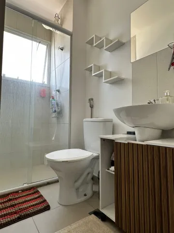 Alugar Apartamento / Padr&atilde;o em S&atilde;o Jos&eacute; do Rio Preto R$ 1.750,00 - Foto 3