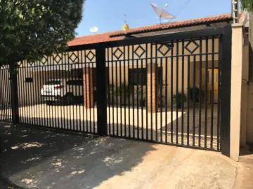 Alugar Casa / Padr&atilde;o em S&atilde;o Jos&eacute; do Rio Preto. apenas R$ 400.000,00