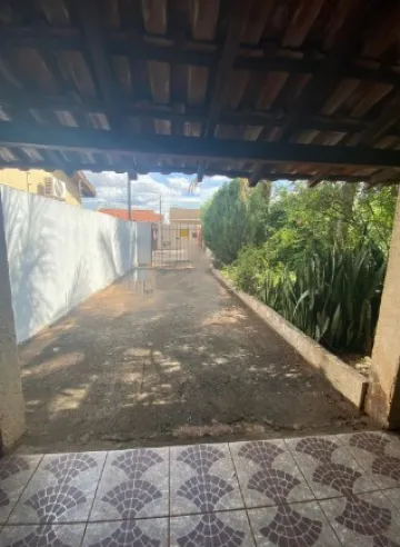 Alugar Casa / Padr&atilde;o em S&atilde;o Jos&eacute; do Rio Preto R$ 1.300,00 - Foto 2
