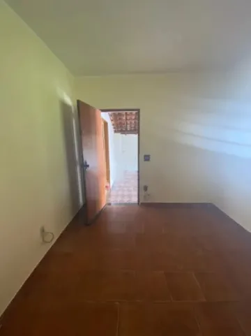Alugar Casa / Padr&atilde;o em S&atilde;o Jos&eacute; do Rio Preto R$ 1.300,00 - Foto 6